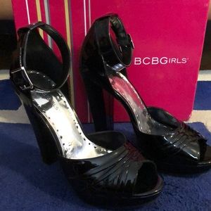 BCBGirls black patent leather heels size 8.5 M